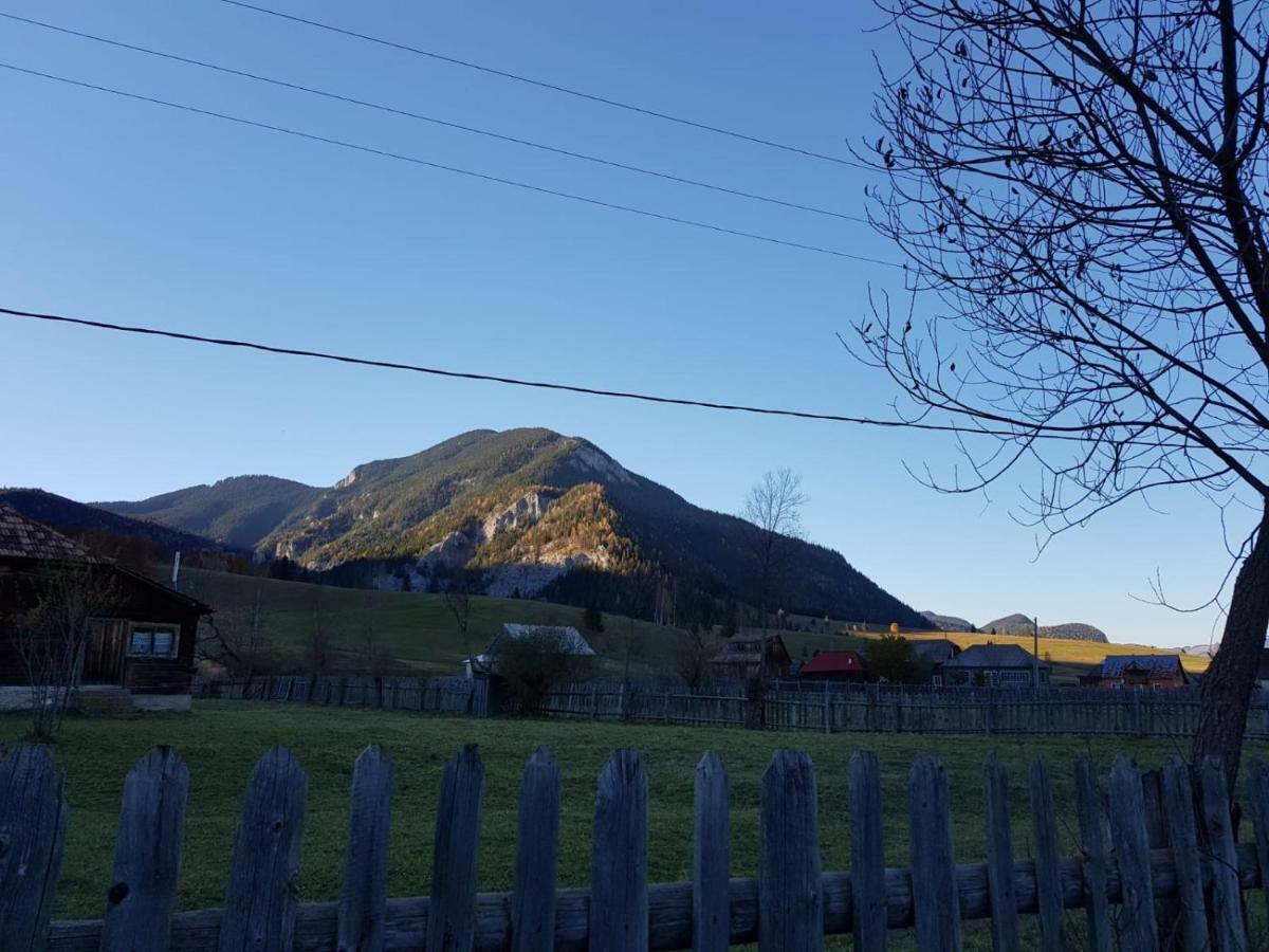 Casa Bicajeanului - Lacu Rosu Exteriér fotografie
